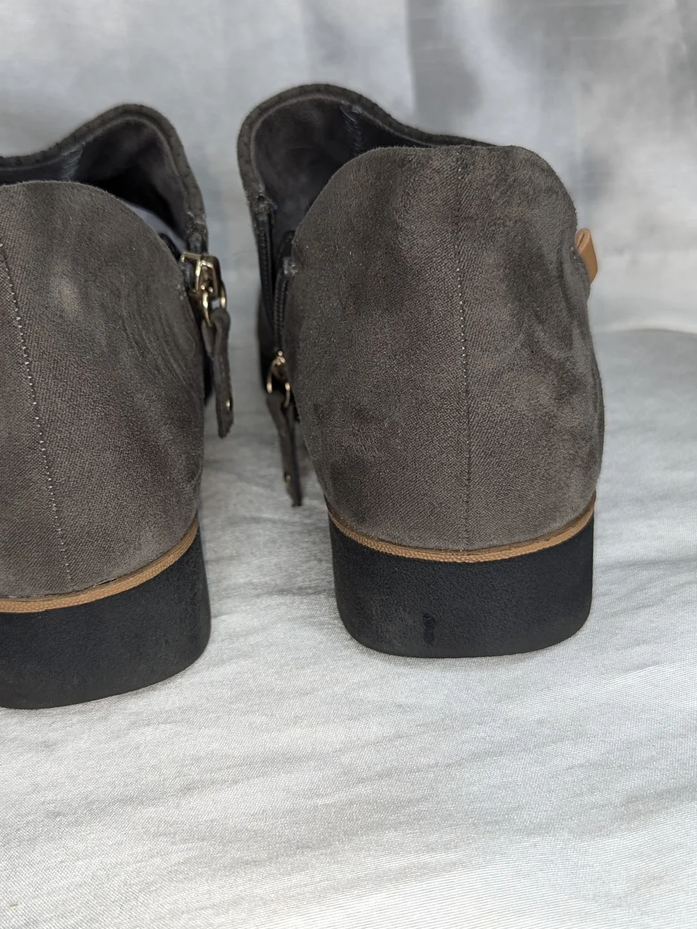 Dr. Scholl's Womans Gray Suede Slip-On Casual Shoes Side Zip US 7 Casual